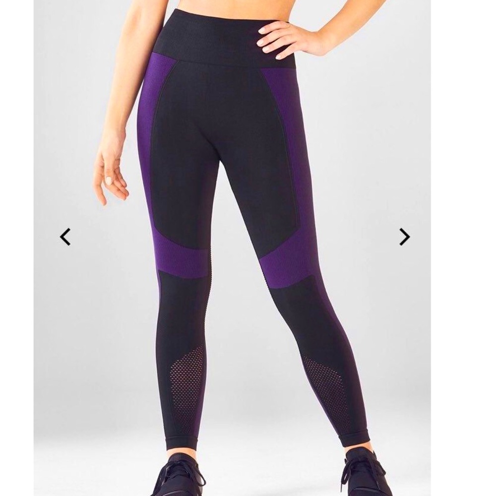 Demi Lovato Fabletics Seamless Leggings